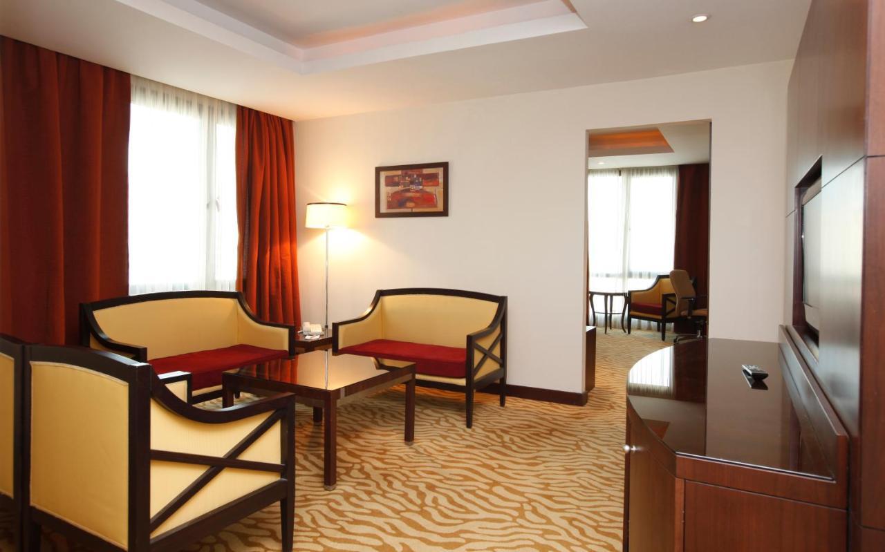 Holiday Inn Olaya By Ihg Эр-Рияд Экстерьер фото