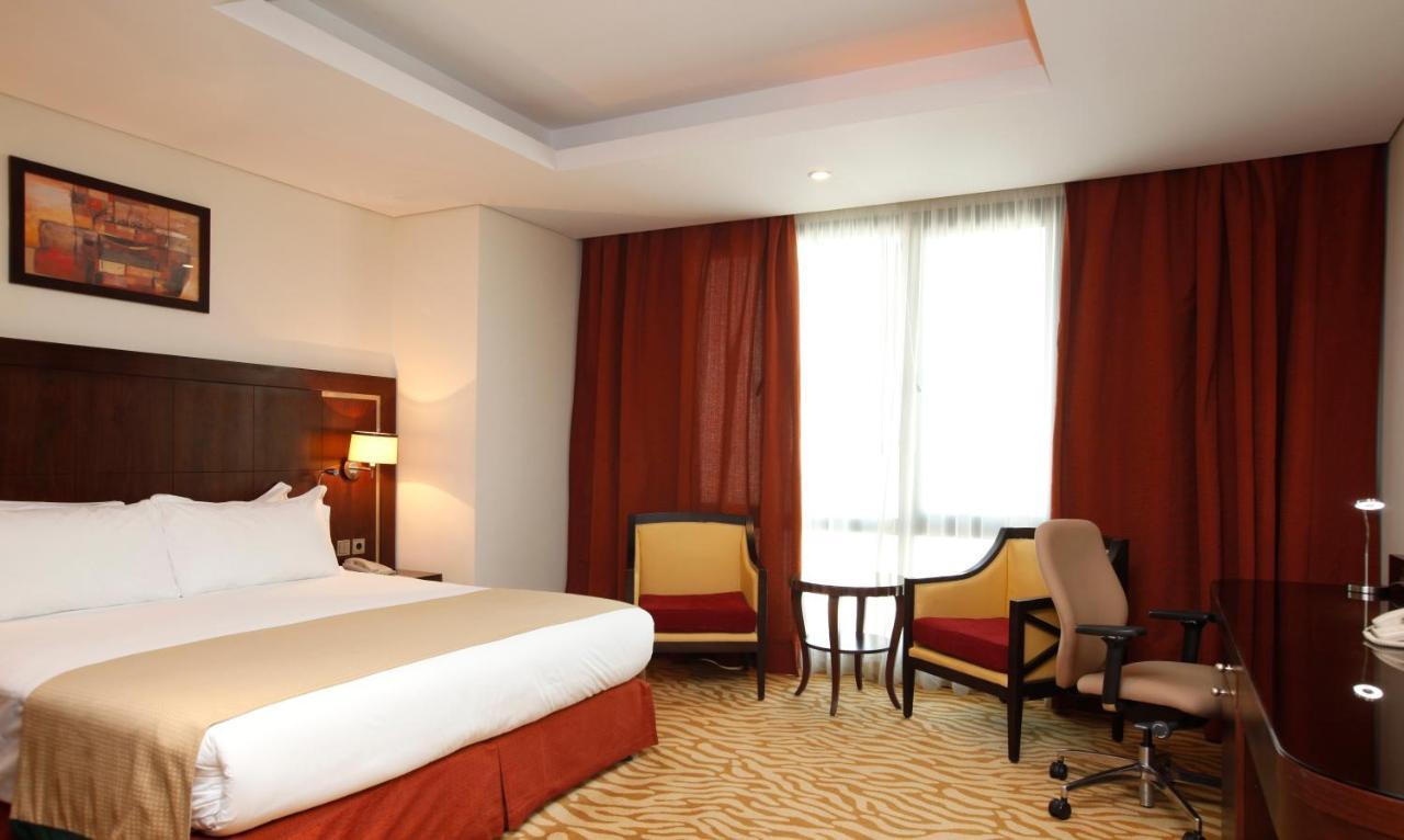 Holiday Inn Olaya By Ihg Эр-Рияд Экстерьер фото