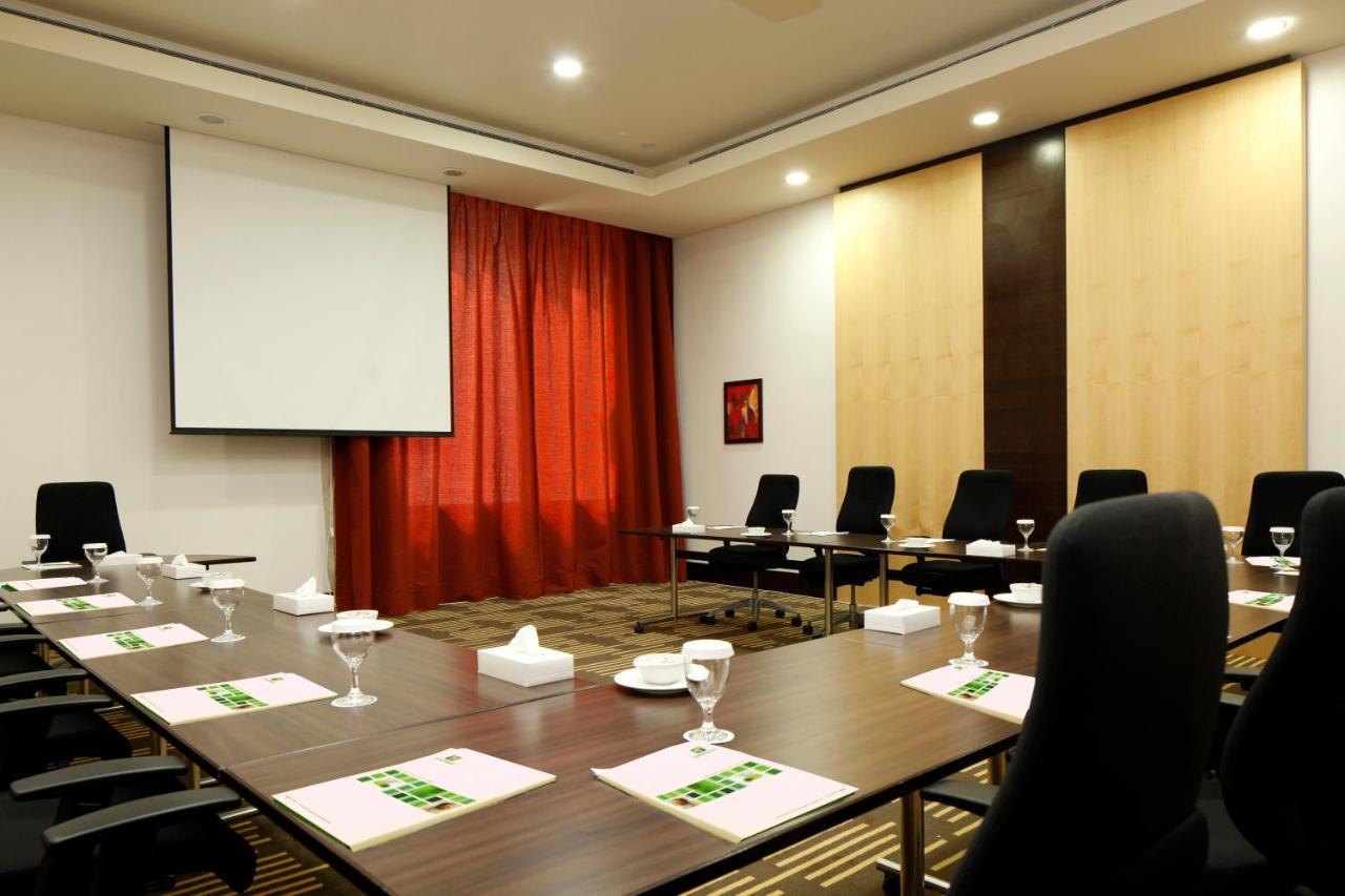 Holiday Inn Olaya By Ihg Эр-Рияд Экстерьер фото